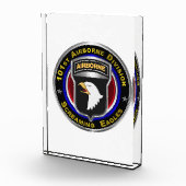 101e luchtbrug, draaiende adelaars fotoblokken (Rechts)