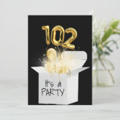 102e verjaardag goudballonnen in witte doos kaart (Staand voorkant)