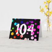 104e verjaardag RegenboogStippen op zwart Kaart (Gele Bloem)
