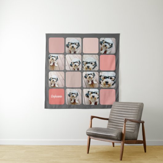 10 Foto Collage Gray Blush Pink Coral Script Name Wandkleed (In situ)