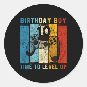 10 jaar oude verjaardag jongen 10 keer naar niveau ronde sticker