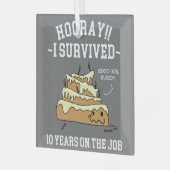 10 Jaar Overleefd Op De Werkvloer Glas Ornament (Voorkant links)