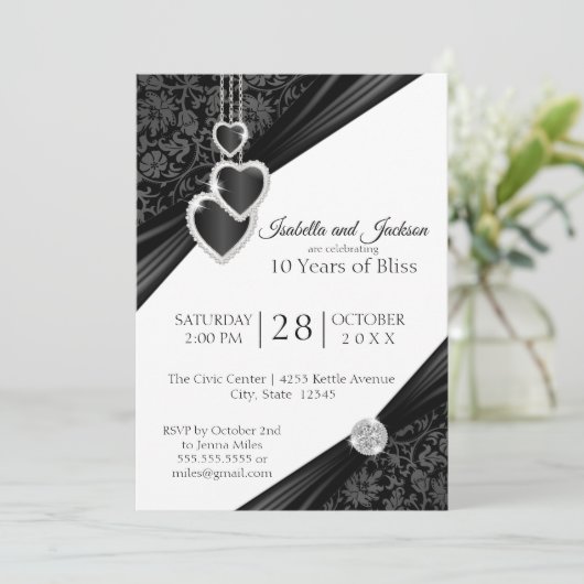 10e Black Onyx Heart Jubileum Uitnodiging Ontwerp (Staand voorkant)
