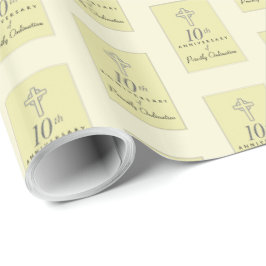 10e Jubileum van het priesterreliëf Cadeaupapier