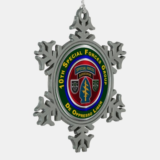 10e kerstmetaal van de speciale strijdkrachten tin sneeuwvlok ornament (Links)