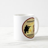 10e Koffiebeker, divisie Veteraan Koffiemok (Voorkant rechts)