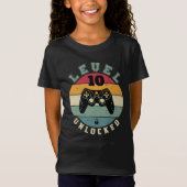 10e onvergrendelde gamer, gedenkdag t-shirt (Voorkant)
