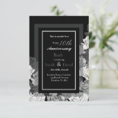 10e verjaardag zilverkleurige, zwarte en witte roz kaart (Staand voorkant)