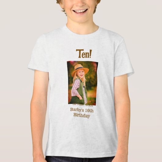 10th birthday photo name date simple brown beige b Tri-Blend shirt (Voorkant)