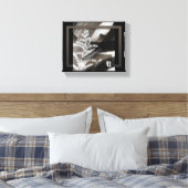 10x8" Terra’s Tender Whisper Abstract Brown Flower Canvas Afdruk (Insitu (Slaapkamer))