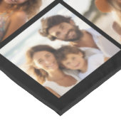 11 foto-rastercollage met monogram tafelkleed (Gekanteld)