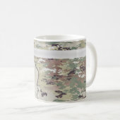 11 oz. Koffie Mok Leger OCP Camo Uniform Camoflaug (Voorkant rechts)