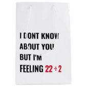 11e verjaardag 22 geïnspireerde feestgeschenktas medium cadeauzakje (Voorkant)