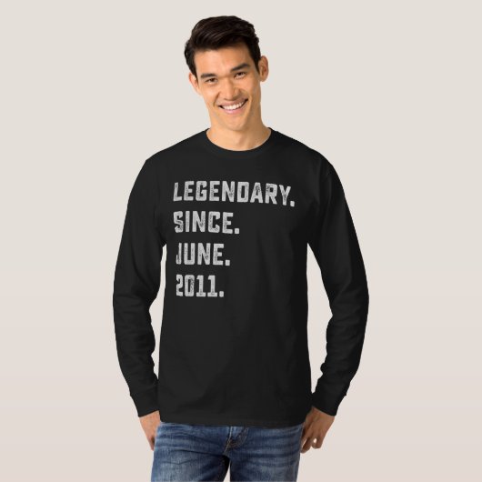 11e verjaardag Gift Legendary sinds juni 2011 T-shirt (Voorkant volledig)