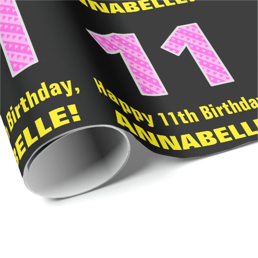 11e verjaardag: roze strepen en harten "11" + naam cadeaupapier (Rol Hoek)