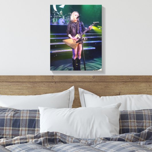 11x14 Lzzy Hale Halestorm Canvas Rock N Roll (Insitu (Slaapkamer))