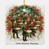 12 dagen kerstbedekking met twaalf drummers keramisch ornament (Achterkant)