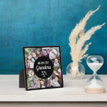 12 Foto Funky Photo Collage - We houden van je oma Fotoplaat<br><div class="desc">Gebruik 12 vierkante foto's en maak een unieke en trendy fotocollage met een plaats voor groet aan oma of opa. Als u om het even wat rond moet bewegen,  klik op de aanpassingsknoop om veranderingen aan te brengen.</div>