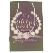 12e bruiloft Jubileum parels op Plum Moss Medium Cadeauzakje (Voorkant)