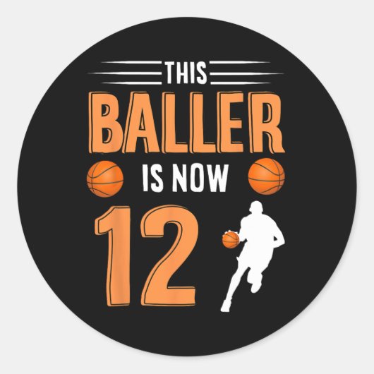 12e verjaardag basketbal - deze baller is nu 12 ronde sticker (Voorkant)
