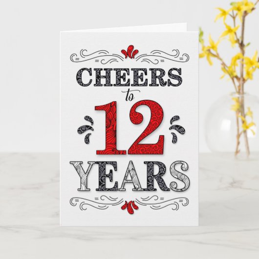 12e verjaardag Proost in rood wit zwart patroon Kaart (Gele Bloem)