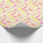 12e verjaardag ster aangepaste naam gele roze cadeaupapier (Hoek)