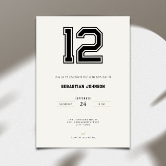 12th Birthday Invitation - Minimal Sport Style Kaart