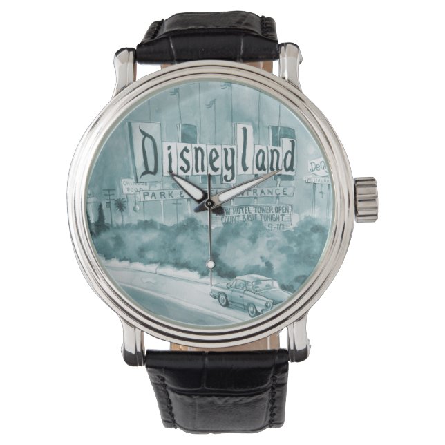 1313 Harbour Blvd. Horloge (Voorkant)