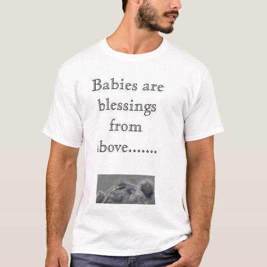 134479695, baby's zijn zegeningen van bovenaf..... t-shirt (Voorkant)