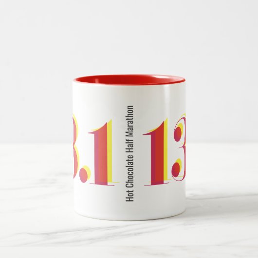 13.1 Halve marathon Running Bold Geel Rode Tekst Tweekleurige Koffiemok (Center)