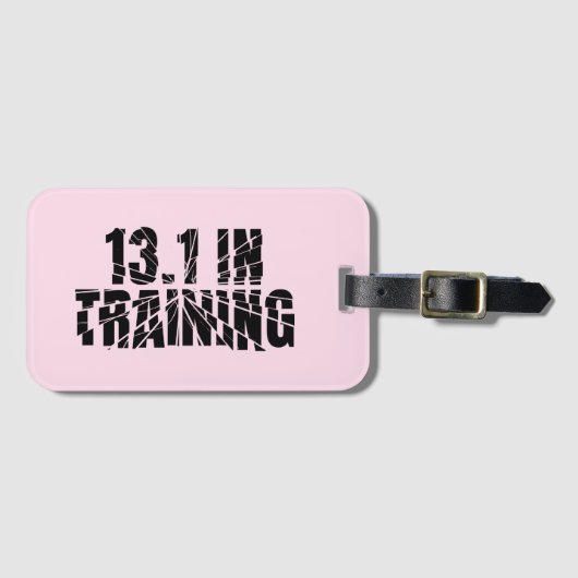 13.1 In Training Halve Marathon Hardloper Gebroken Bagagelabel (Voorkant (horizontaal))