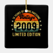 13e verjaardag  2009 beperkte uitgave keramisch ornament (Achterkant)