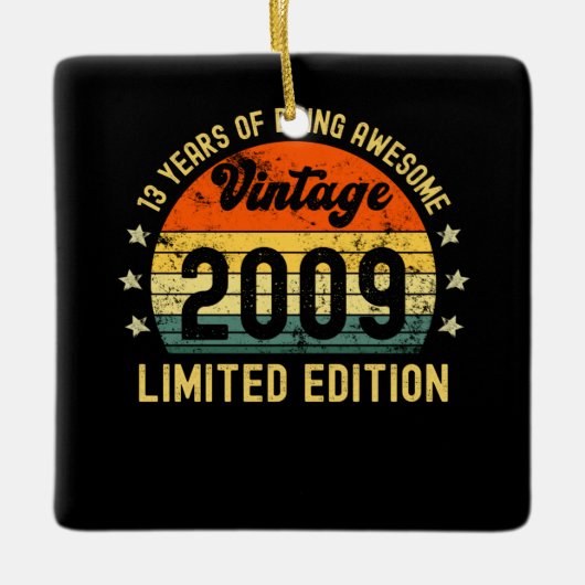 13e verjaardag  2009 beperkte uitgave keramisch ornament (Voorkant)