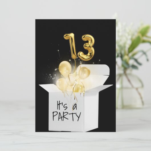 13e verjaardag goudballonnen in witte doos kaart (Staand voorkant)