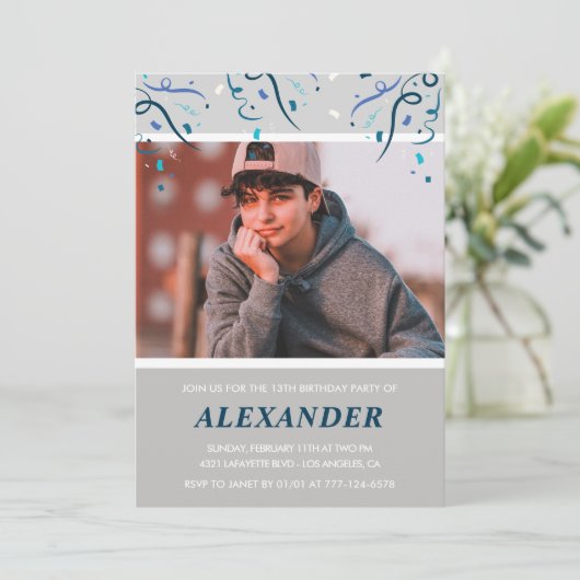 13e verjaardag uitnodigingen jongen Confetti Foto  (Staand voorkant)
