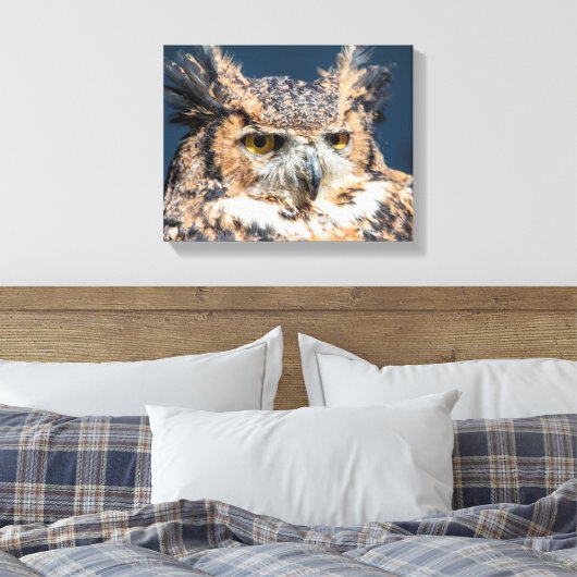 14x11 Great Horned Owl Portret Canvas Afdruk (Insitu (Slaapkamer))