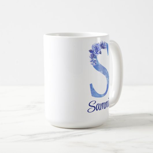 15 oz Geborduurde Waterverf Blauw en Bloemen Koffiemok (Voorkant rechts)