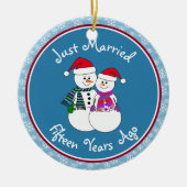 15e Jubileum Gift Fun Sneeuwpaar Kerst Keramisch Ornament (Voorkant)