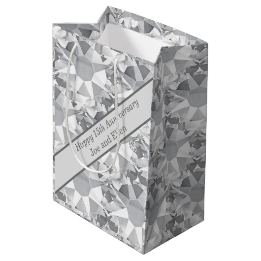 15e Jubileum voor bruiloft, kristal Medium Cadeauzakje (Achterkant Gekanteld)