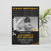 15e verjaardag uitnodigingen Mannen Fotospray verf (Staand voorkant)