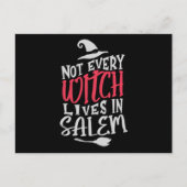 16.Halloween Funny Niet elke heks leeft in salem. Aankondigingskaart (Voorkant)