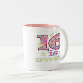 16 is Sweet Tweekleurige Koffiemok (Voorkant rechts)