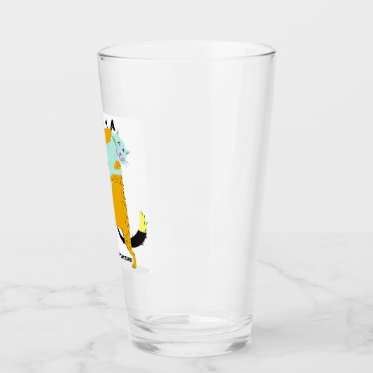 16 oz. Pint glas met hond en kat knuffelen (Links)