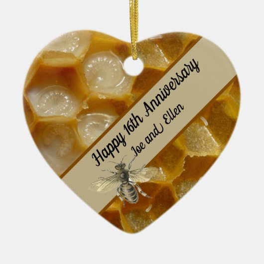 16de Jubileum van de Weddenschap, Wax Keepasje Hea Keramisch Ornament (Voorkant)