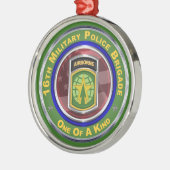 16e brigade van de militaire politie metalen ornament (Links)