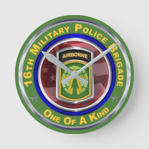 16e brigade van de militaire politie ronde klok