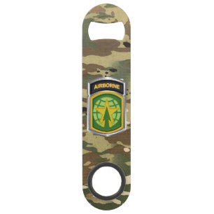 16e brigade van de militaire politie speed flessenopener