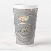 16e bruiloft Jubileum Peridot & Silver Latte M Latte Mok (Voorkant)