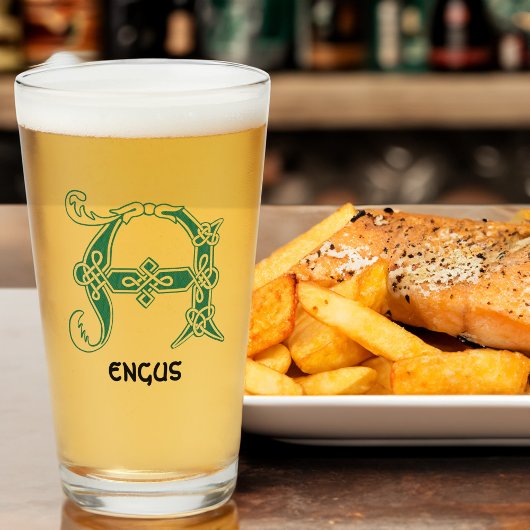 16e eeuw Celtic Knot Decorative Capital A Glas