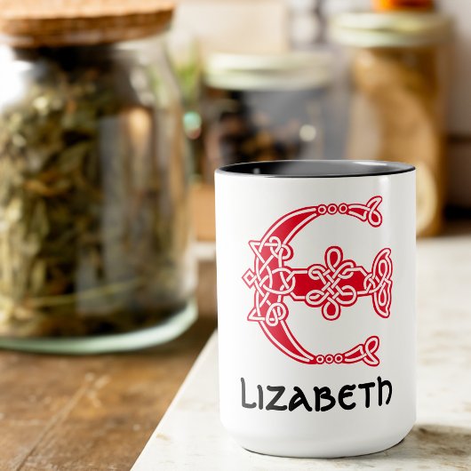 16e eeuw Celtic Knot Decorative Capital E Mok